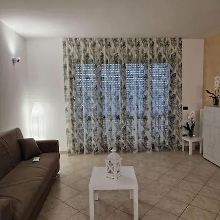 Flowers Apartment *